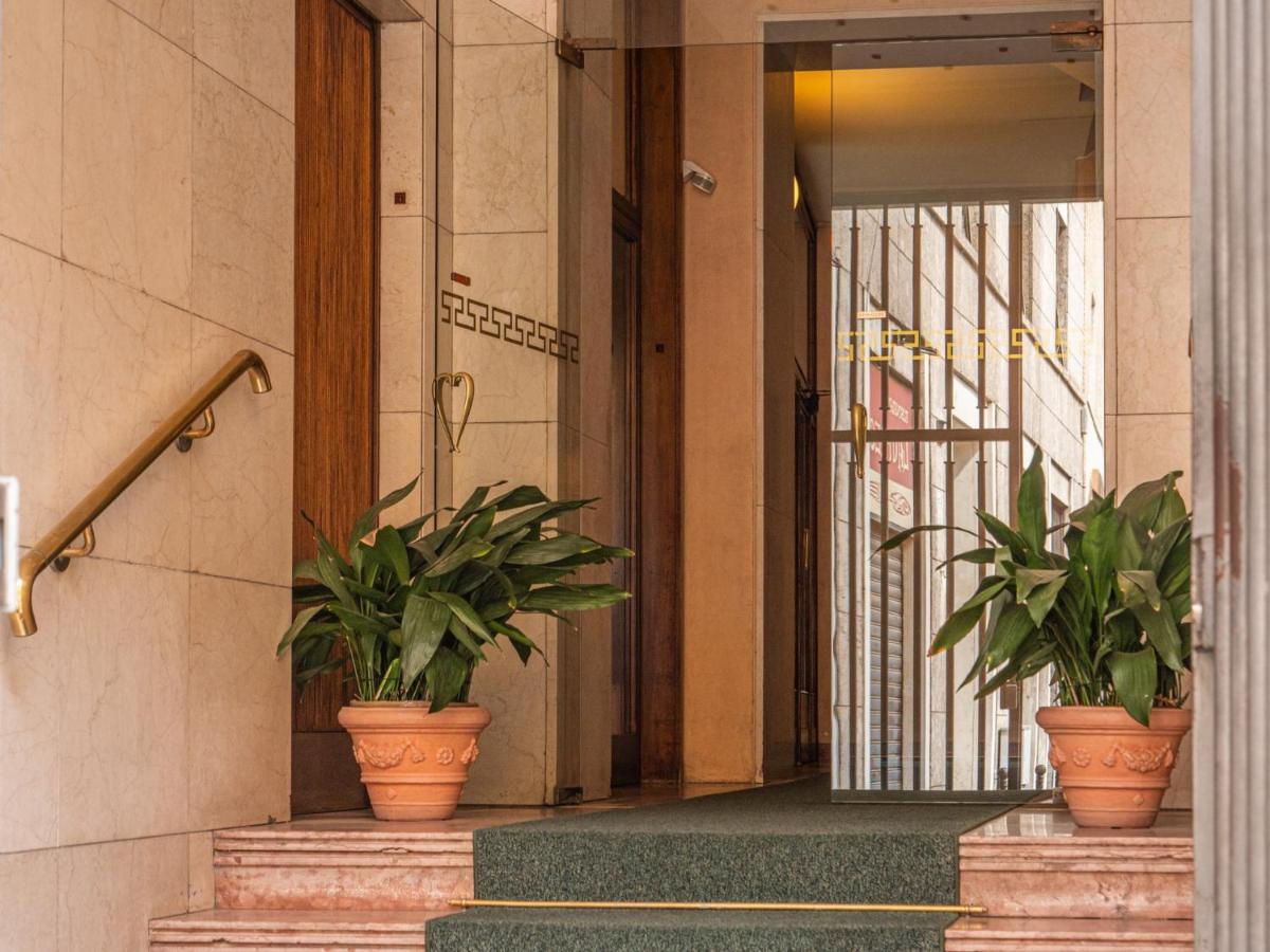 The Best Rent - Apartment With Balcony In Milan Downtown Exterior photo
